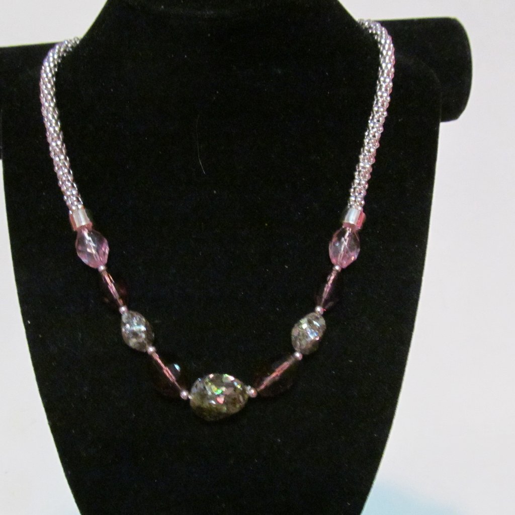 Dana Buchman Silver Tone Chain Acrylic Beads Signed 18$